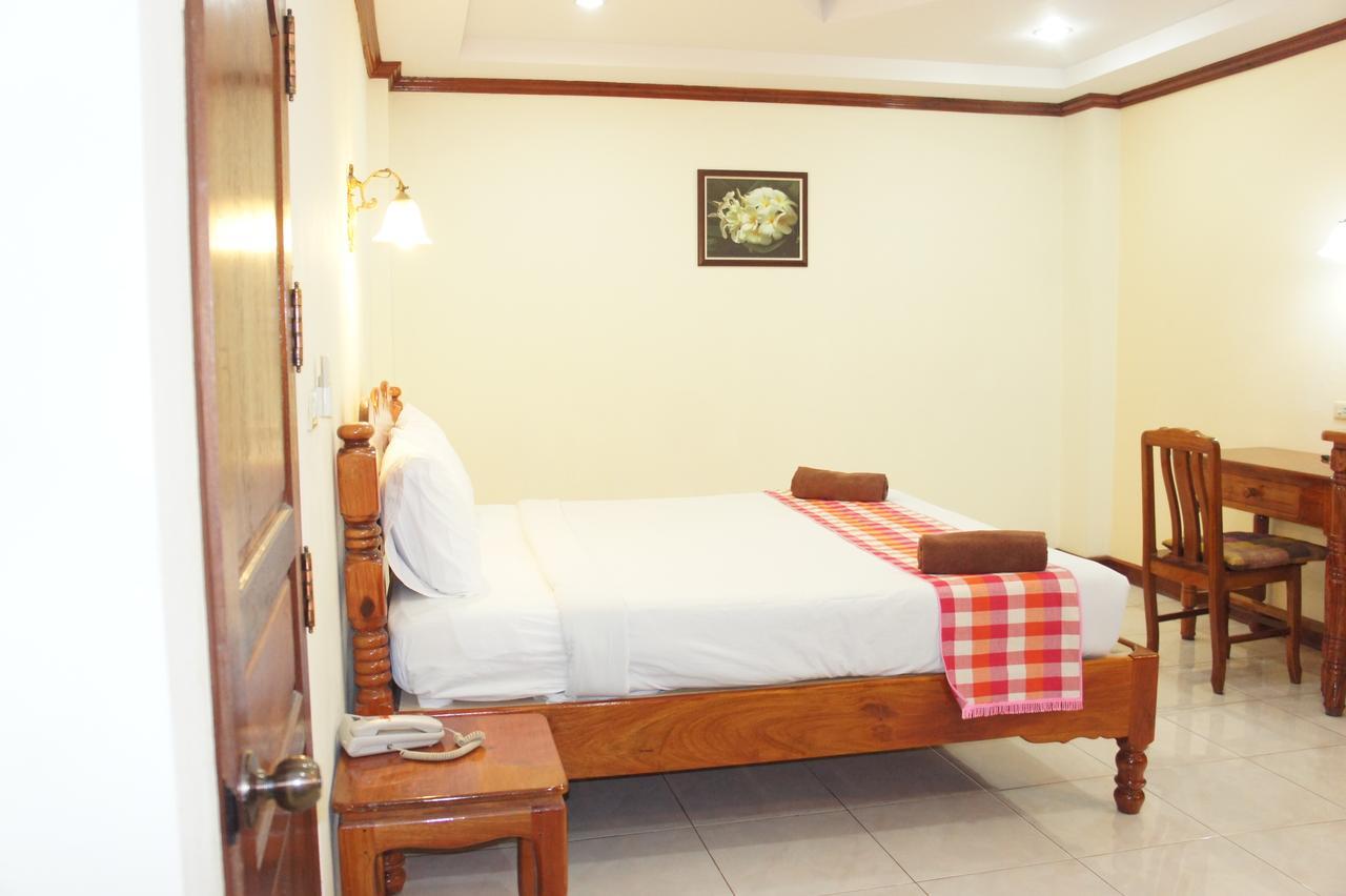 Sp Residence Nakhon Phanom Exteriör bild