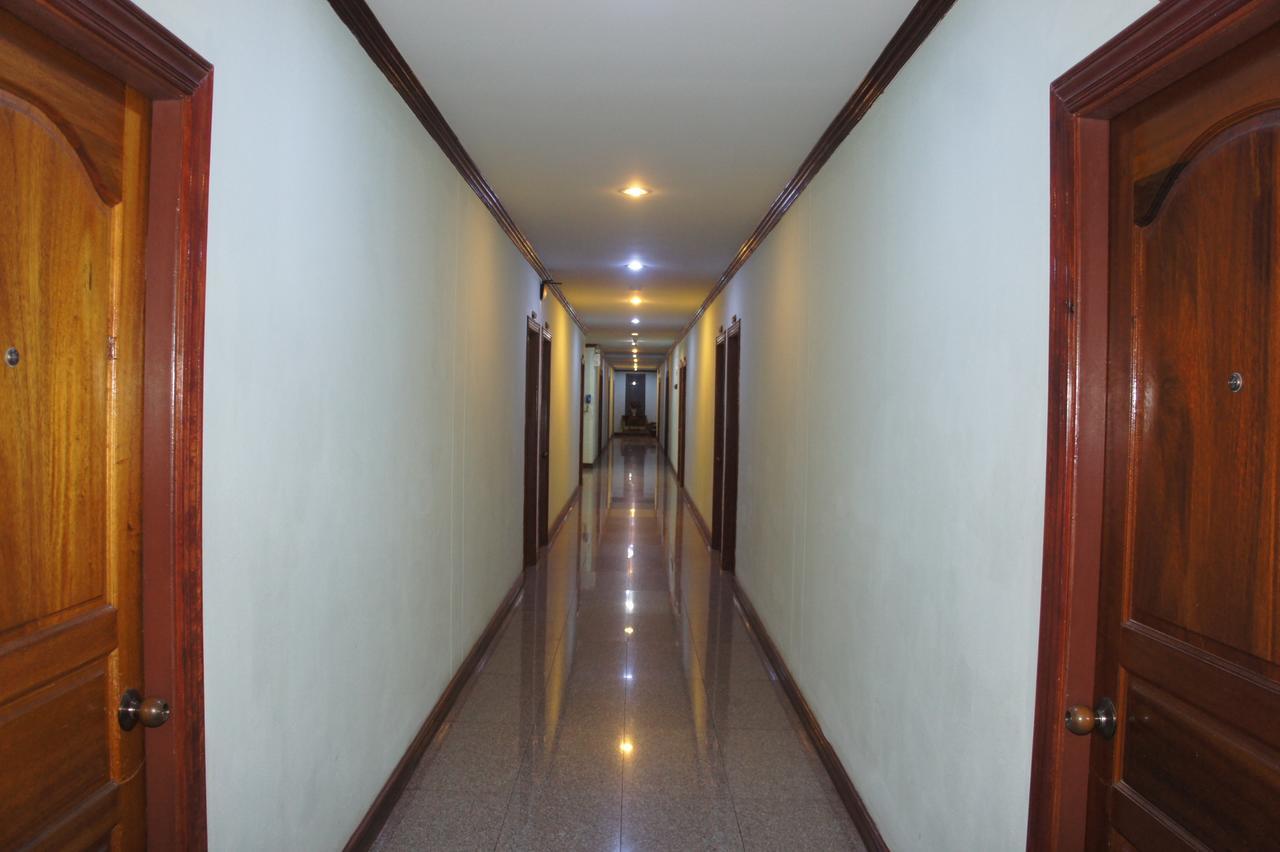 Sp Residence Nakhon Phanom Exteriör bild